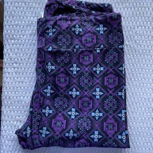 Lularoe size tc leggings - like new